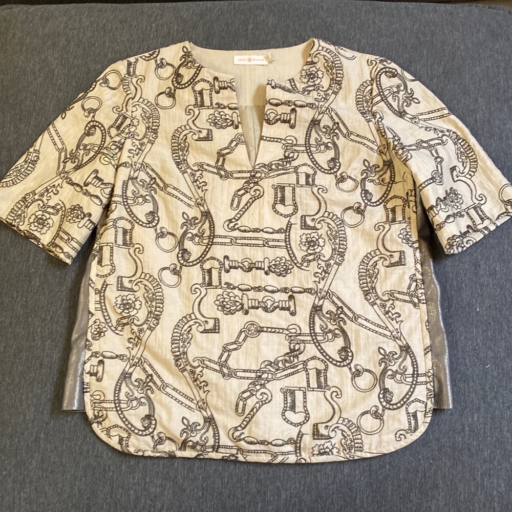 Tory Burch blouse✨
